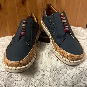 NEW Mixed media brandless slip on leather shoes